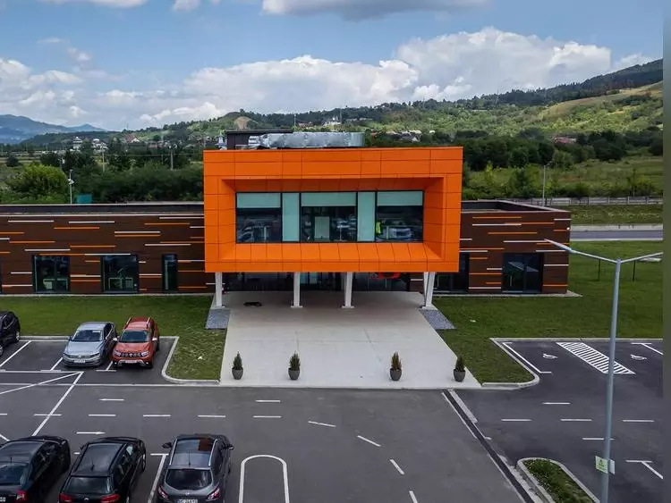 Comanesti_office_-_2022.jpg