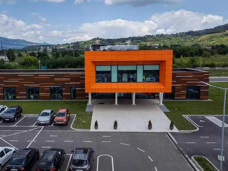 Comanesti_office_-_2022.jpg